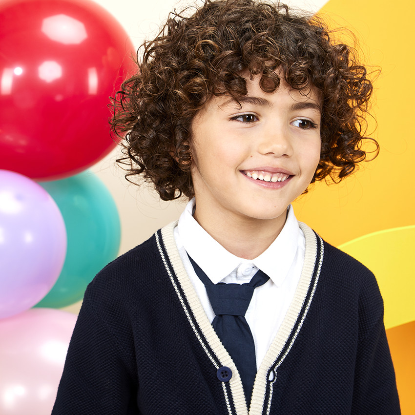 Vest in effen gebreid met ribbelafwerking voor jongen 