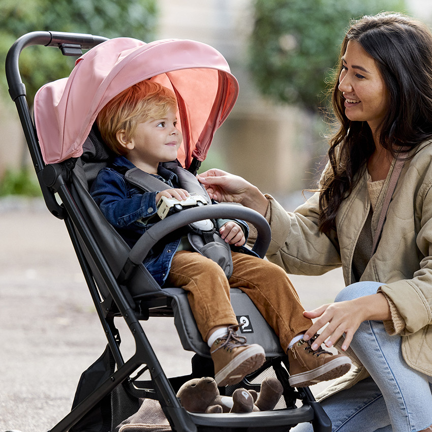 Poussette compacte Aria Basic rose 