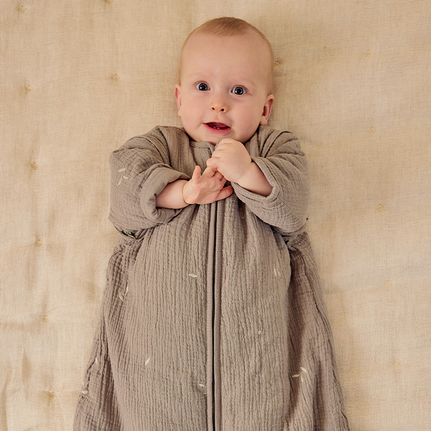 Gigoteuse à manches amovibles 70cm TOG 2 en mousseline brodée kaki 