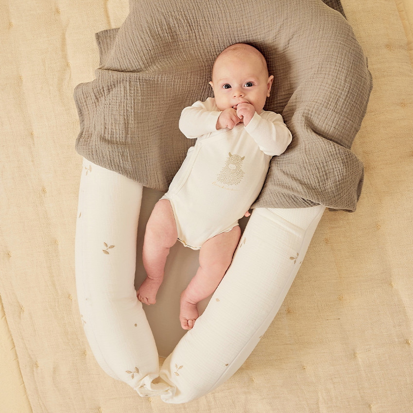 Réducteur de lit évolutif Kokkoony brodé blanc/beige 