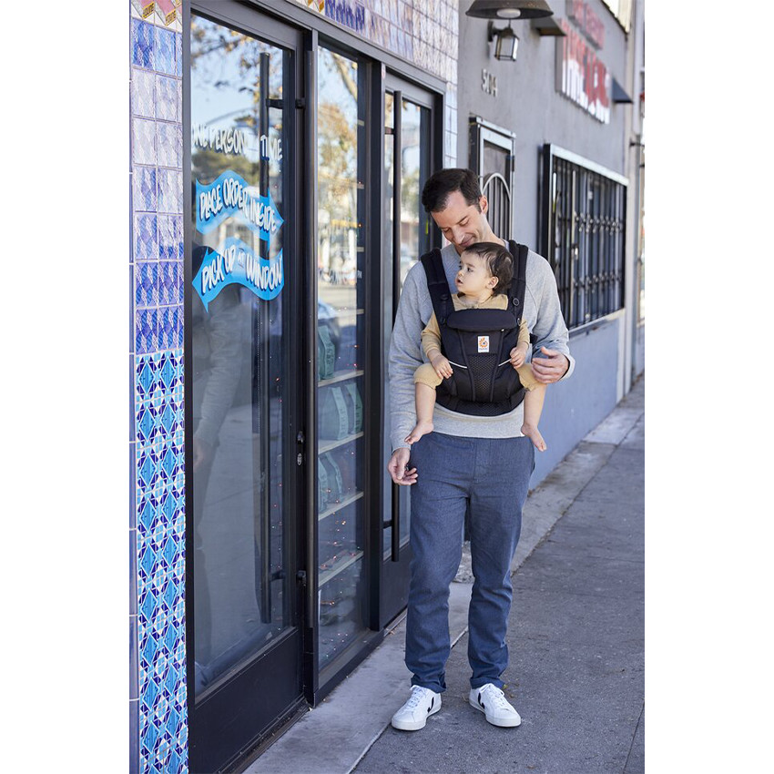 Porte-bébé Omni Breeze - Onyx Noir 