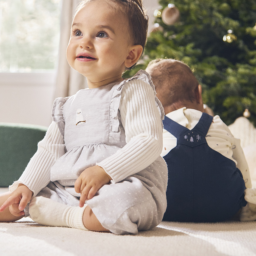 Ensemble t-shirt manches longues + salopette pour bébé fille 