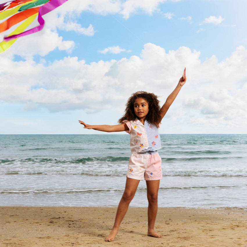 Short en seersucker rayé avec broderie pour fille  