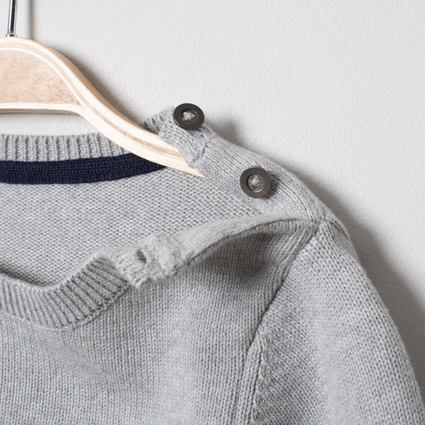 Trui in gestreept tricot met geborduurde Smiley Baby voor babyjongens. 