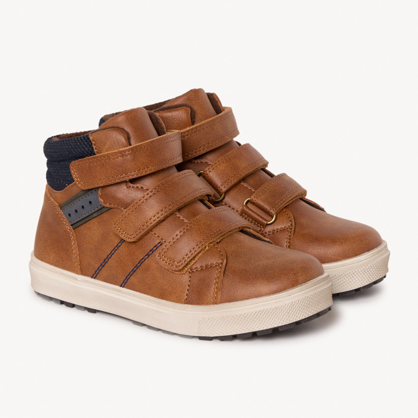 Booties in bruin met drie velcro