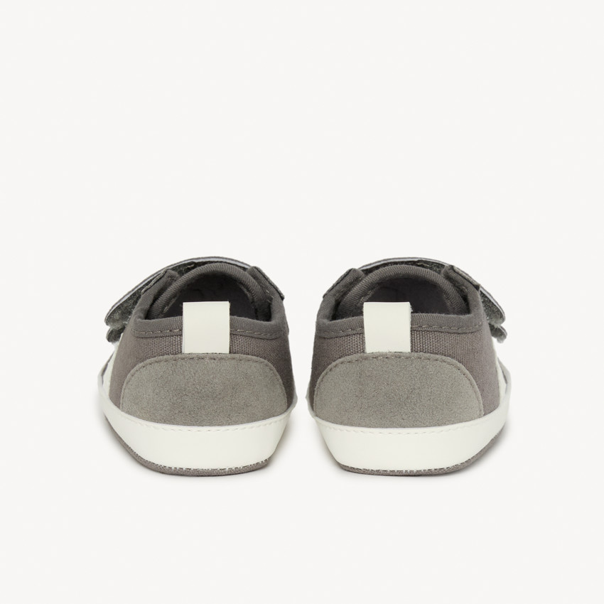 Lage sneakers met band voor babyjongens 