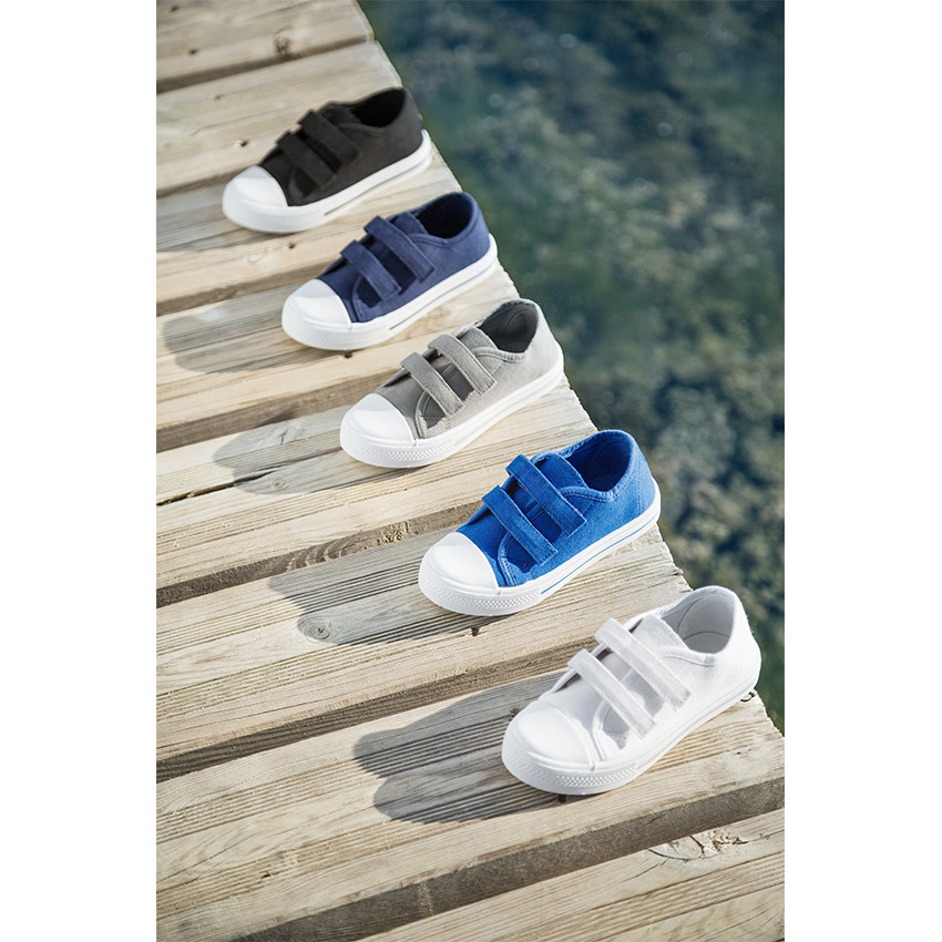 Lage sneakers van linnen met klittenbandsluiting van maat 29 tot 35 