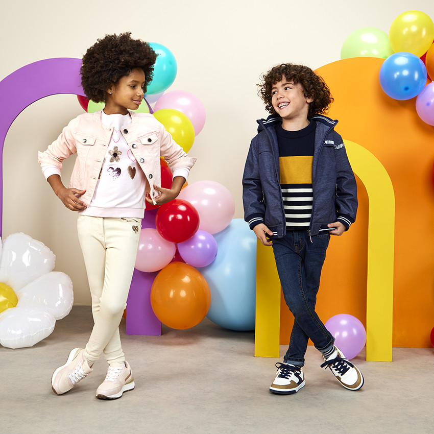 Jean slim motif cœur en sequins pour fille 