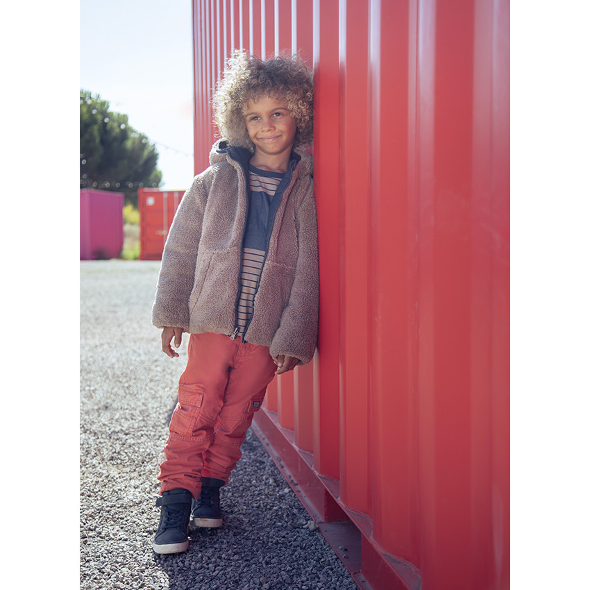 Gestreept T-shirt met lange mouwen, voor jongens. Met tijgerprint 