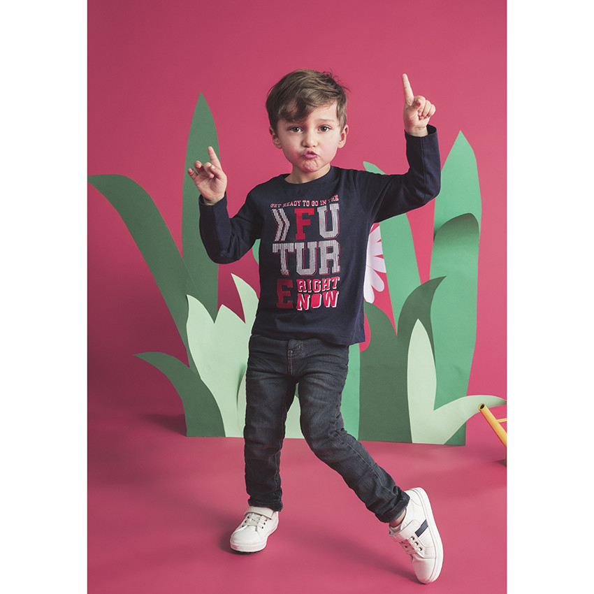 Baskets basses effet cuir à lacets et scratch  