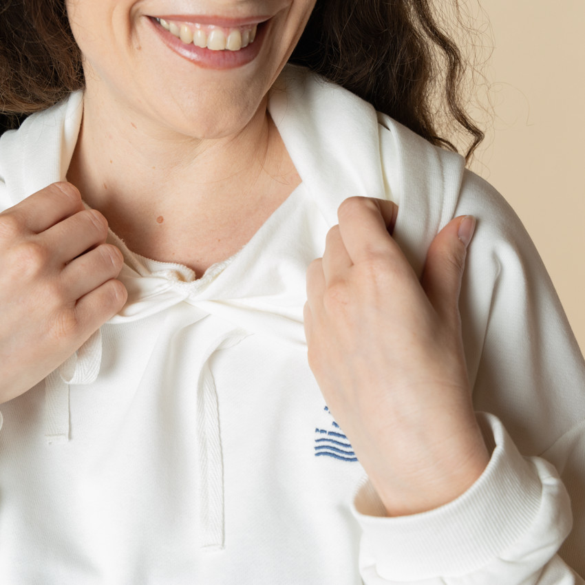 Zwangerschaps- en borstvoedingshoodie met print en borduursel 