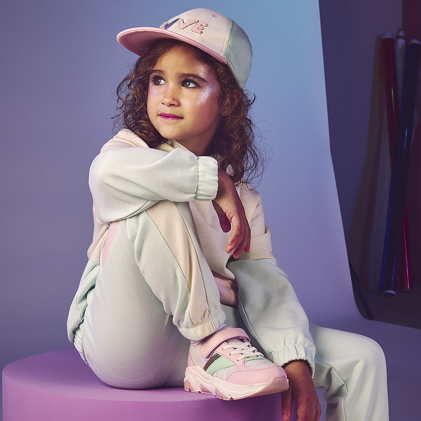 Casquette effet colorblock avec écriture brodée pour fille  