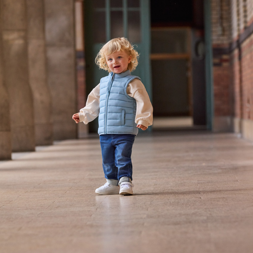 Doudoune sans manches unie pour bébé garçon 