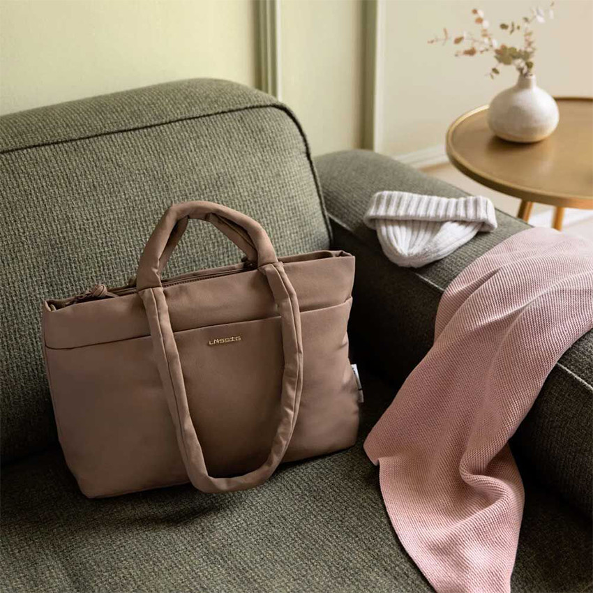 Sac à langer avec bandoulières Liva Hazelnut 