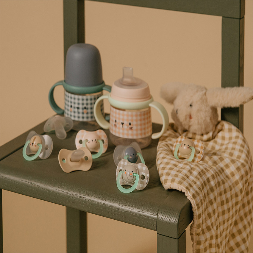 Zuigfles met handvatten 150 ml Night & Day lion 