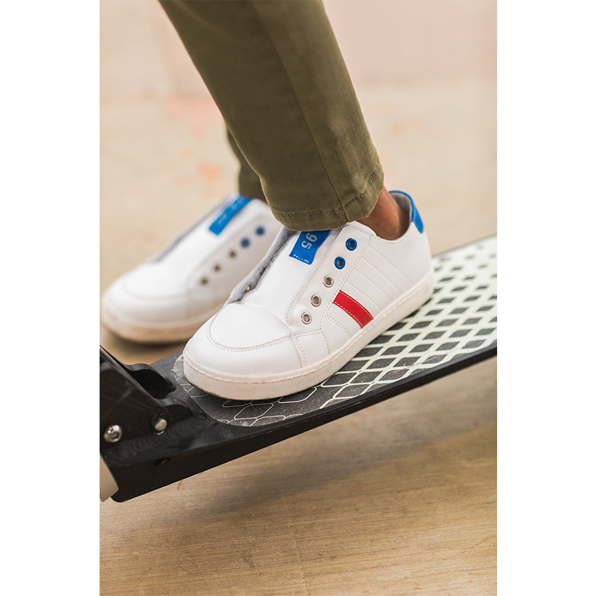 Baskets basses à scratchs avec empiècements contrastés du 28 au 35 