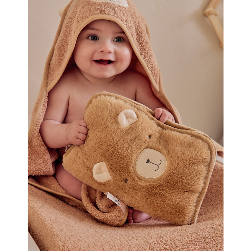 Carnet de santé fausse fourrure Lily Camel 