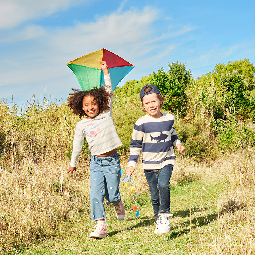 Baggy jeans met geborduurde strikjes voor meisjes 