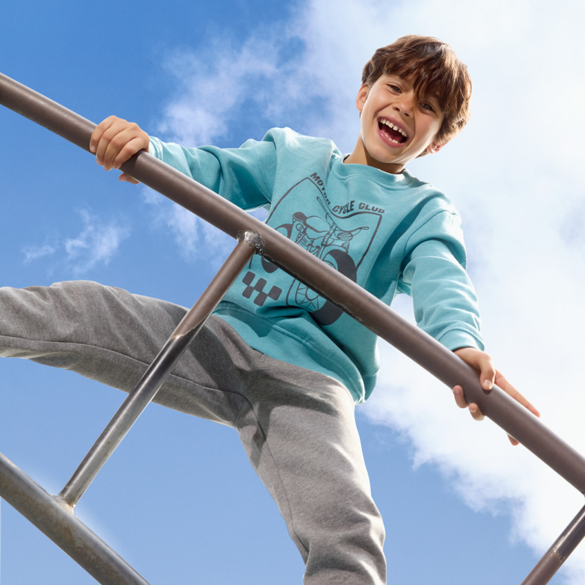 2-delig fleece joggingensemble met fantasieprint voor jongens 