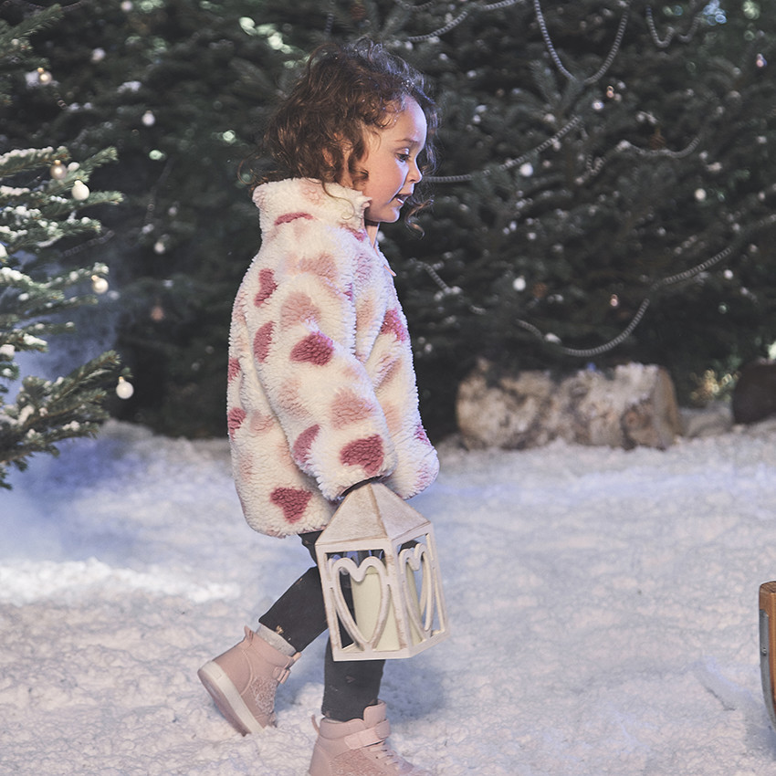 Jas in sherpa met hartenprint voor meisjes 