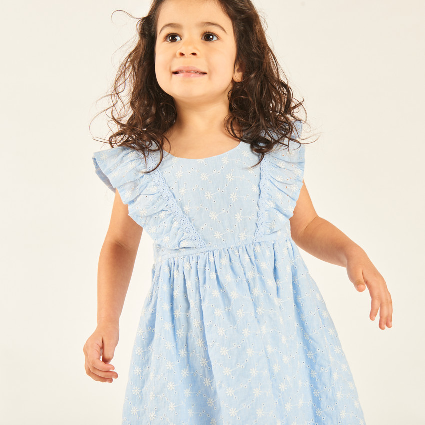 Robe à bretelles volantées en broderie anglaise pour bébé fille 