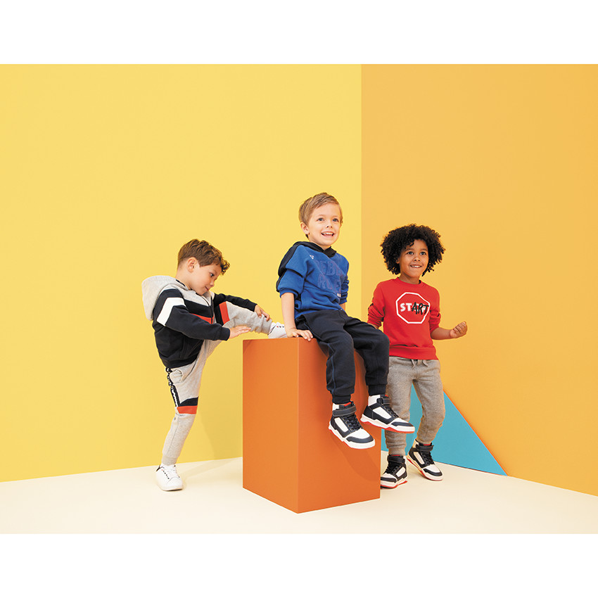 Baskets montantes tricolores avec scratch du 24 au 27 