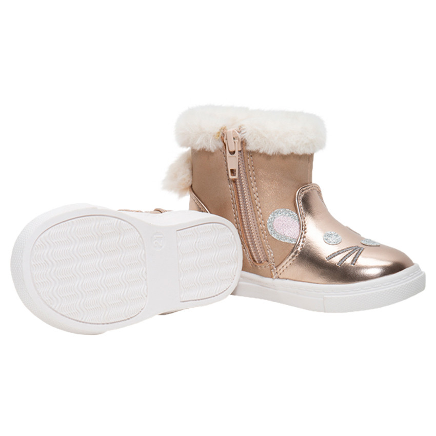 Halfhoge laarzen uit twee materialen met diermotief en namaakbont en bovenaan 