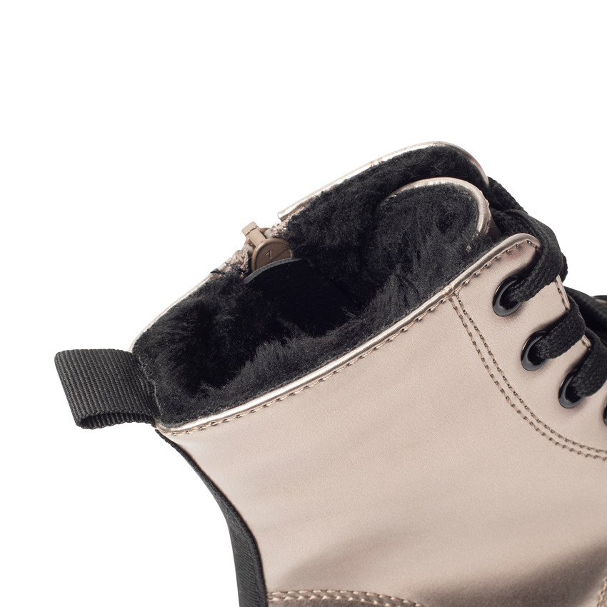 Bottillon nacrés avec doublure en fourrure et semelle chunky pour fille  