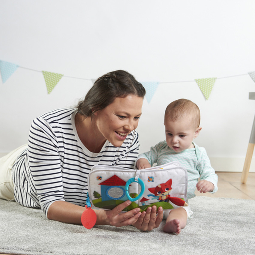 Livre en tissu "Devine où je voyage" 