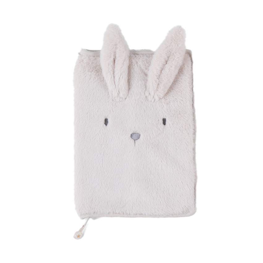 Protège carnet de santé en fausse fourrure Moka le lapin 