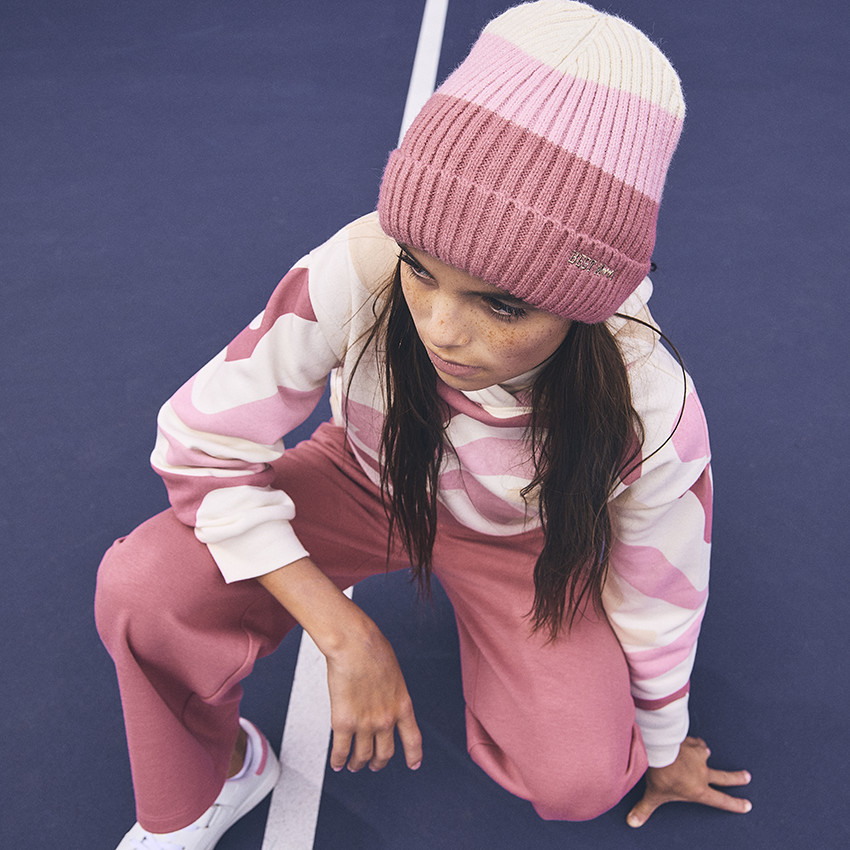 Muts in gebreid ribbelstof met colour block effect voor meisjes 