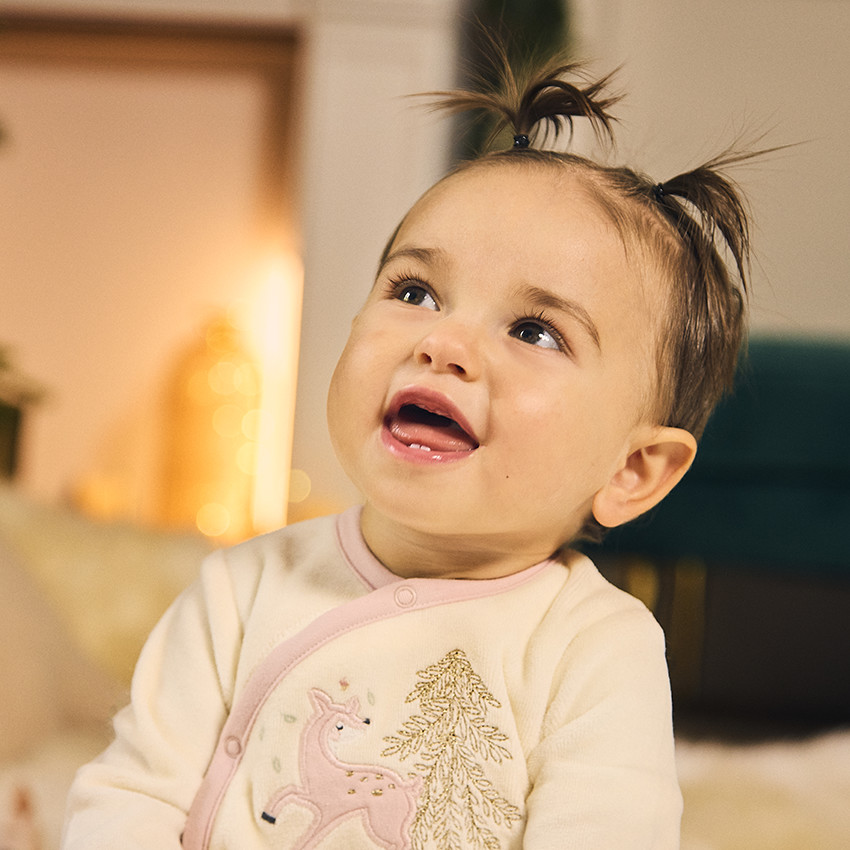 Pyjama in fantasie fluweel met bijpassend knuffel doudou voor meisjes 