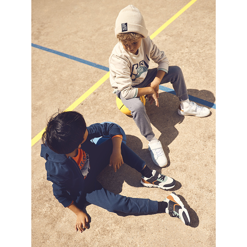 Gilet molleton uni avec capuche pour garçon 