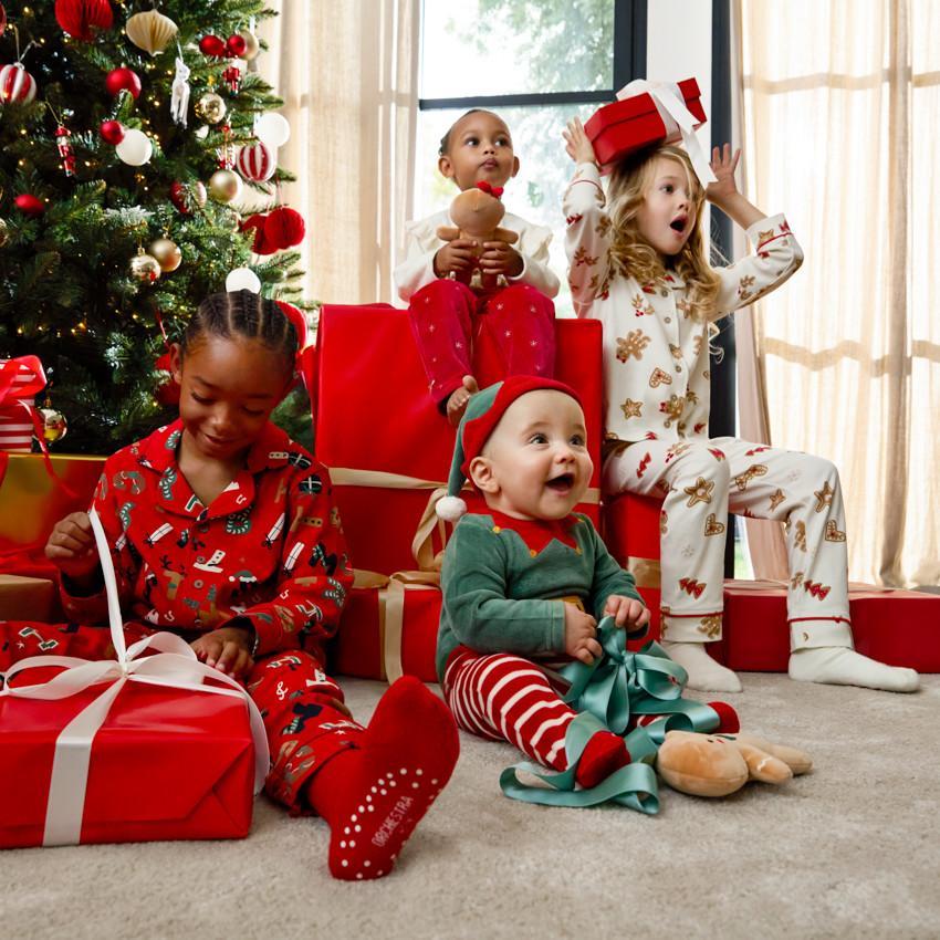 Ensemble ludique dors-bien lutin de Noël + bonnet en velours pour bébé 