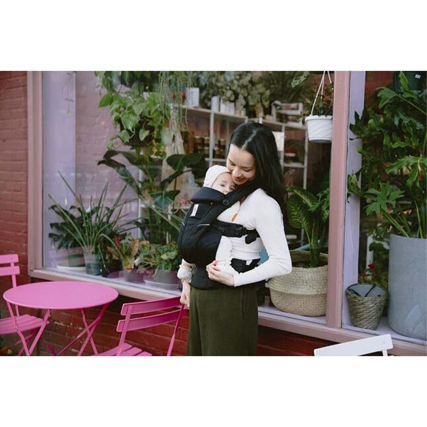 Porte-bébé Omni Breeze - Onyx Noir 