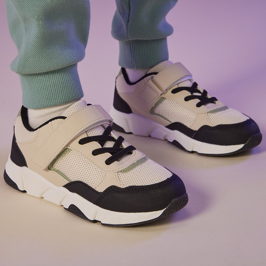 Sportieve sneakers in mesh met inzetstukken voor jongens 