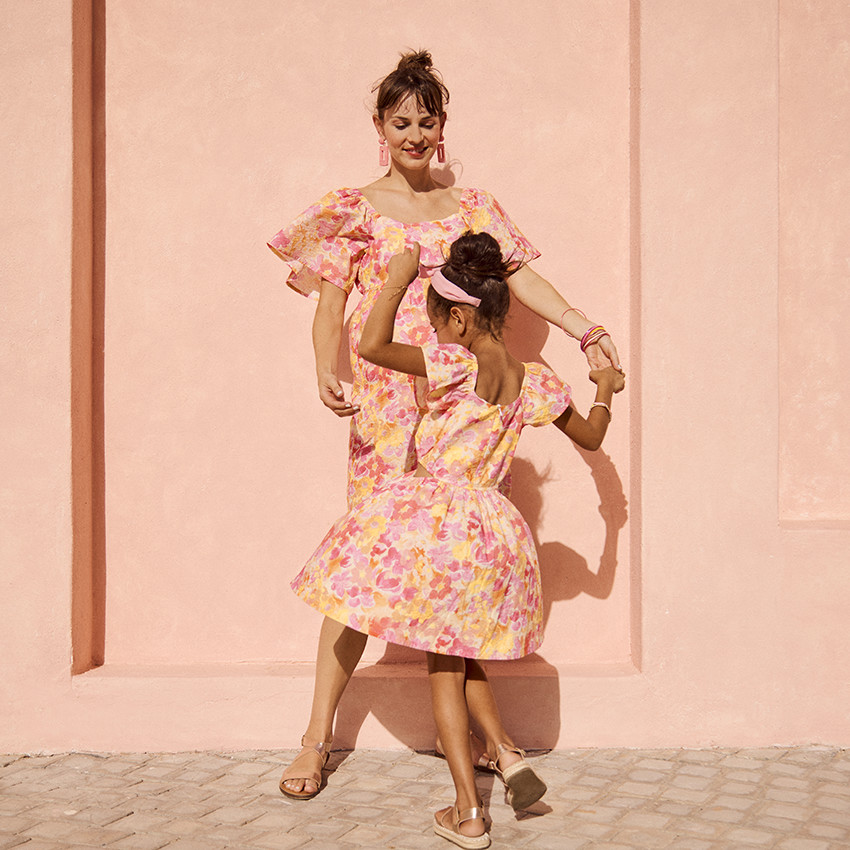 Korte mouwen jurk in seersucker met bloemenprint voor meisjes 