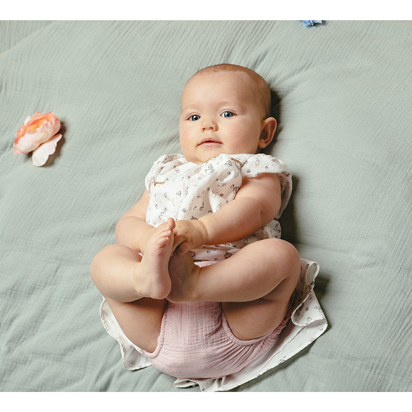 Ensemble avec robe imprimée lapins et bloomer 