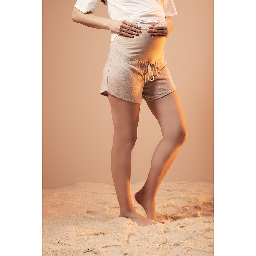 Zwangerschapsshort van fleece met uni lurex 