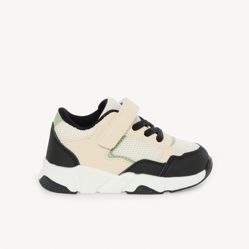 Sportieve mesh sneakers met inzetstukken voor babyjongen 