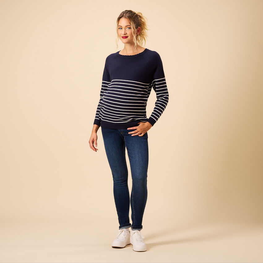 Pull d'allaitement en tricot rayé esprit marinière 