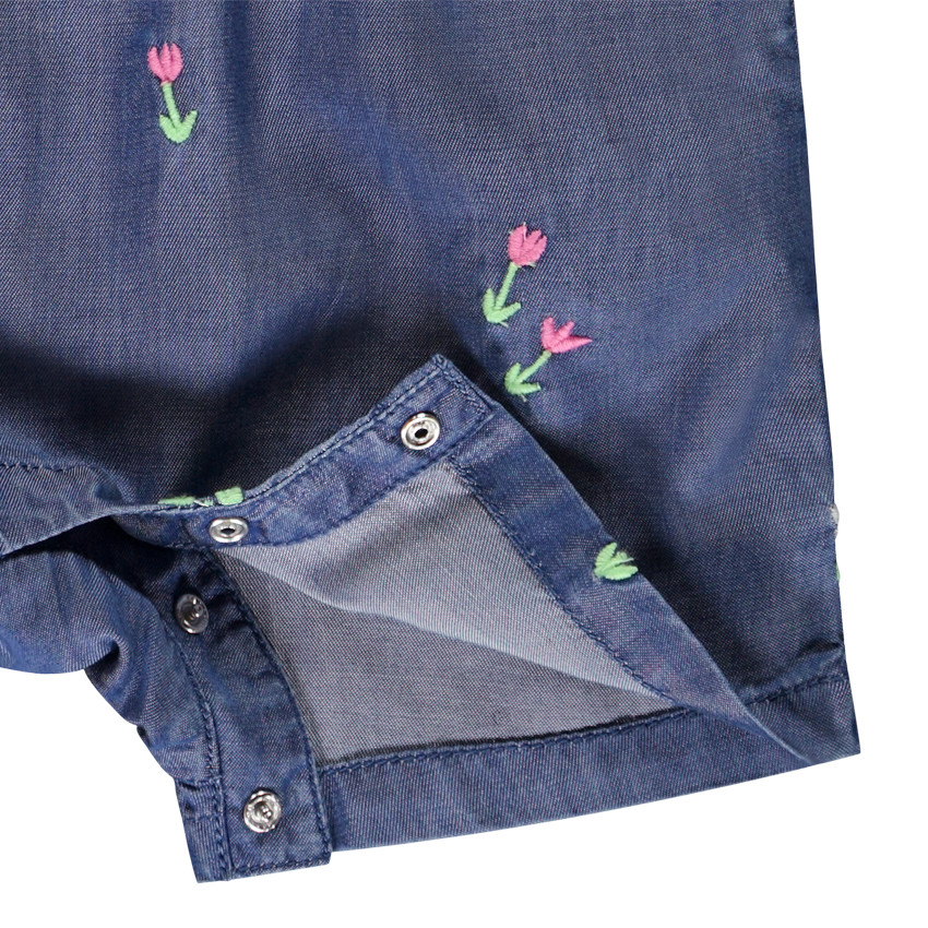 Combishort + charlotte en toile brodée de fleurs pour bébé fille 