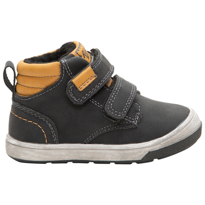 Laarsjes met ledereffect, klittenbandsluiting en contrasterende rand 