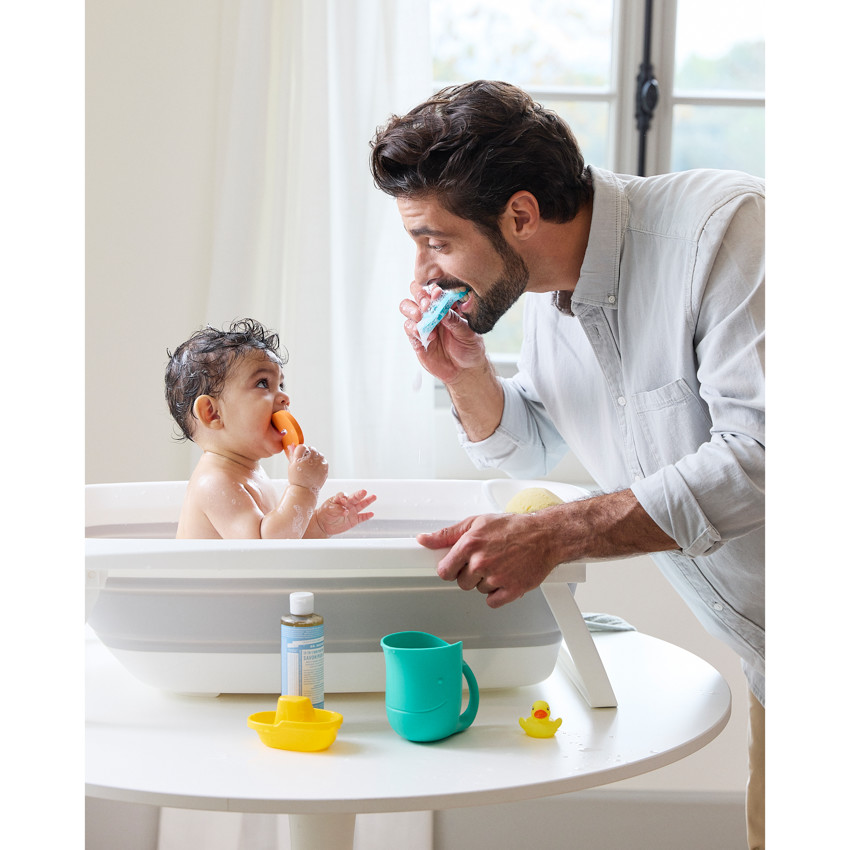 Baignoire pliable avec pieds rabattables 