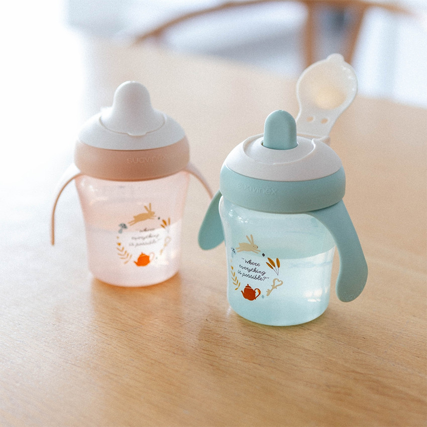 Tasse d'apprentissage 200ml Wonderland (coloris aléatoire) 