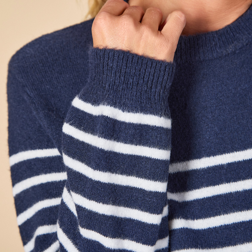 Gestreepte gebreide jurk met col voor dames 