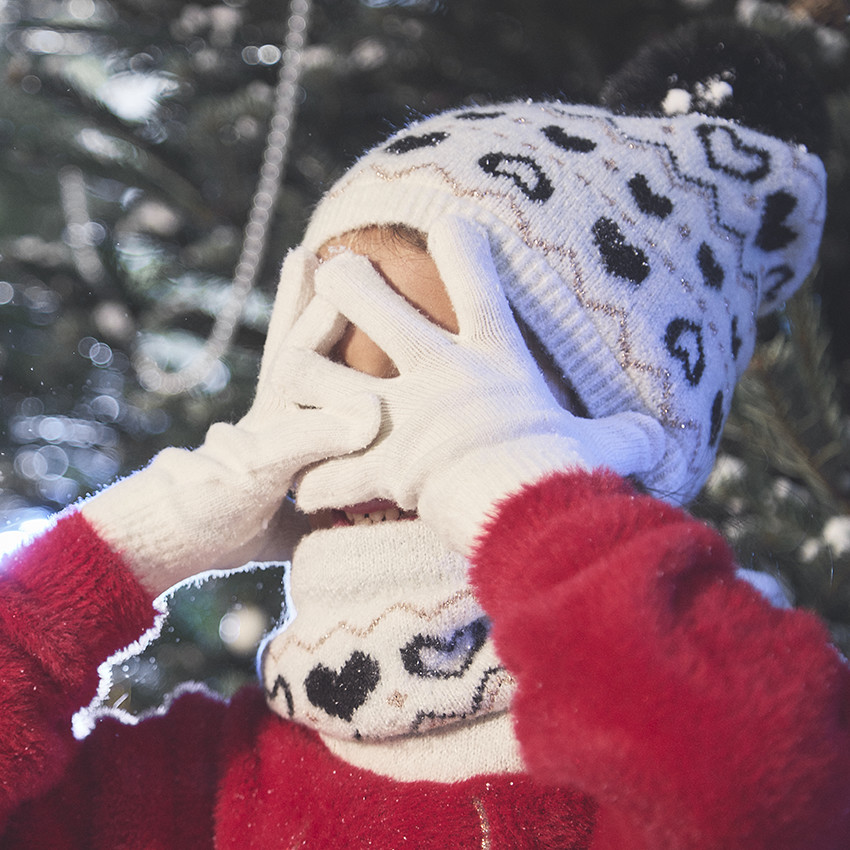 Ensemble bonnet + snood en tricot fantaisie avec pompon pour fille 