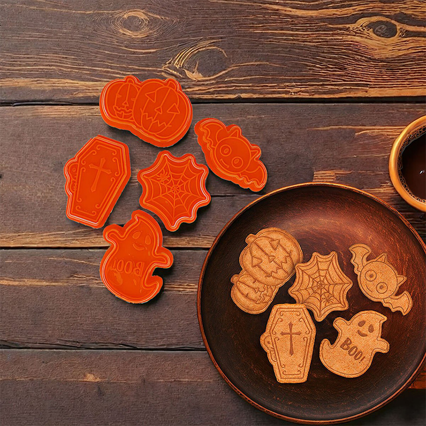 Set de 5 emporte-pièces Halloween orange 