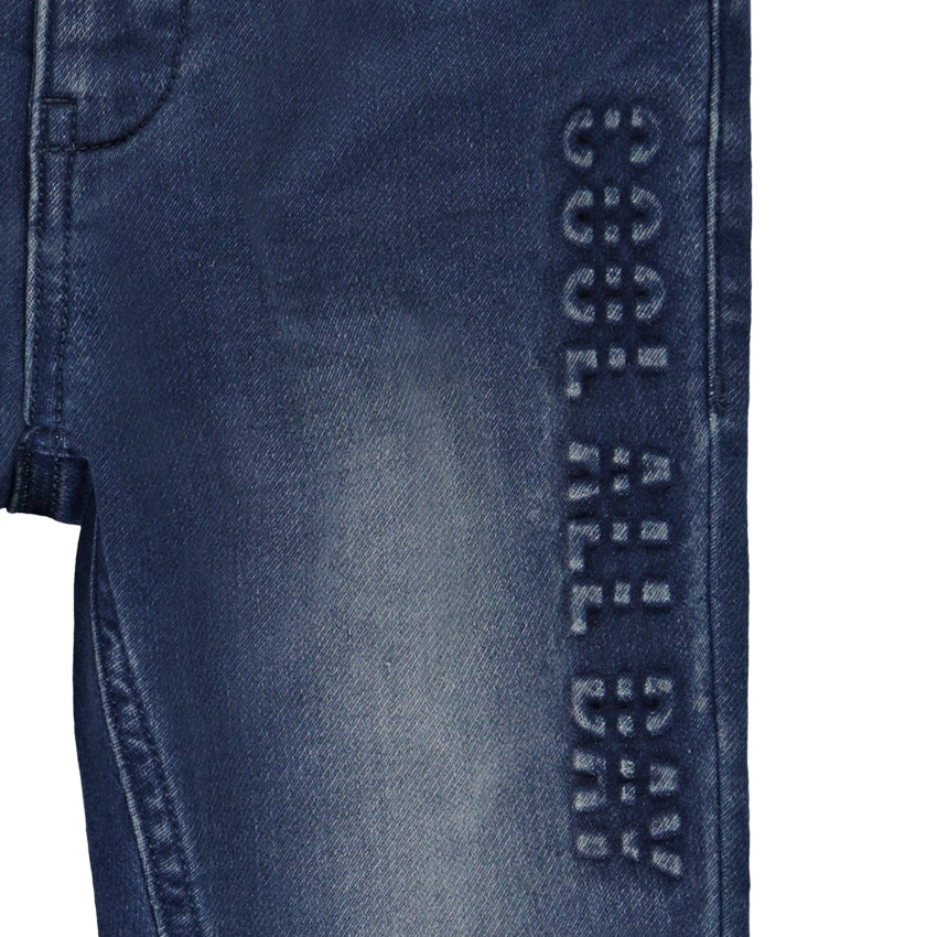 Slimme jeans met reliëfprint voor jongens 