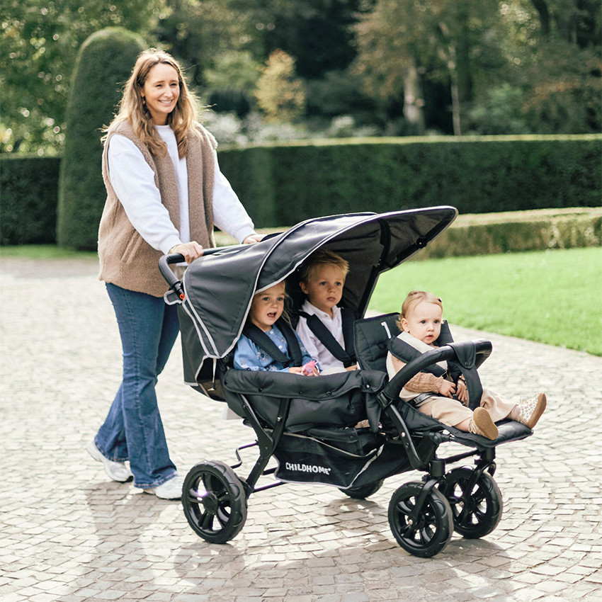 Poussette triple noir avec housse de pluie et pare-soleil  